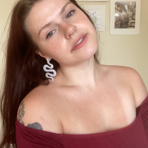 Meet your Posher, Kit Kat - Picture 1 of 1